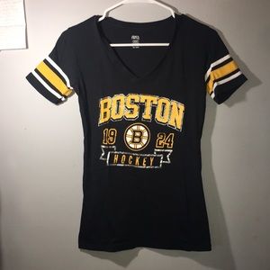 Boston Bruins Women's V-Neck Fitted T-Shirt